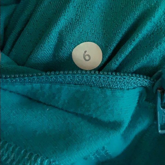 Lululemon In Stride Jacket - Picture 9 of 10
